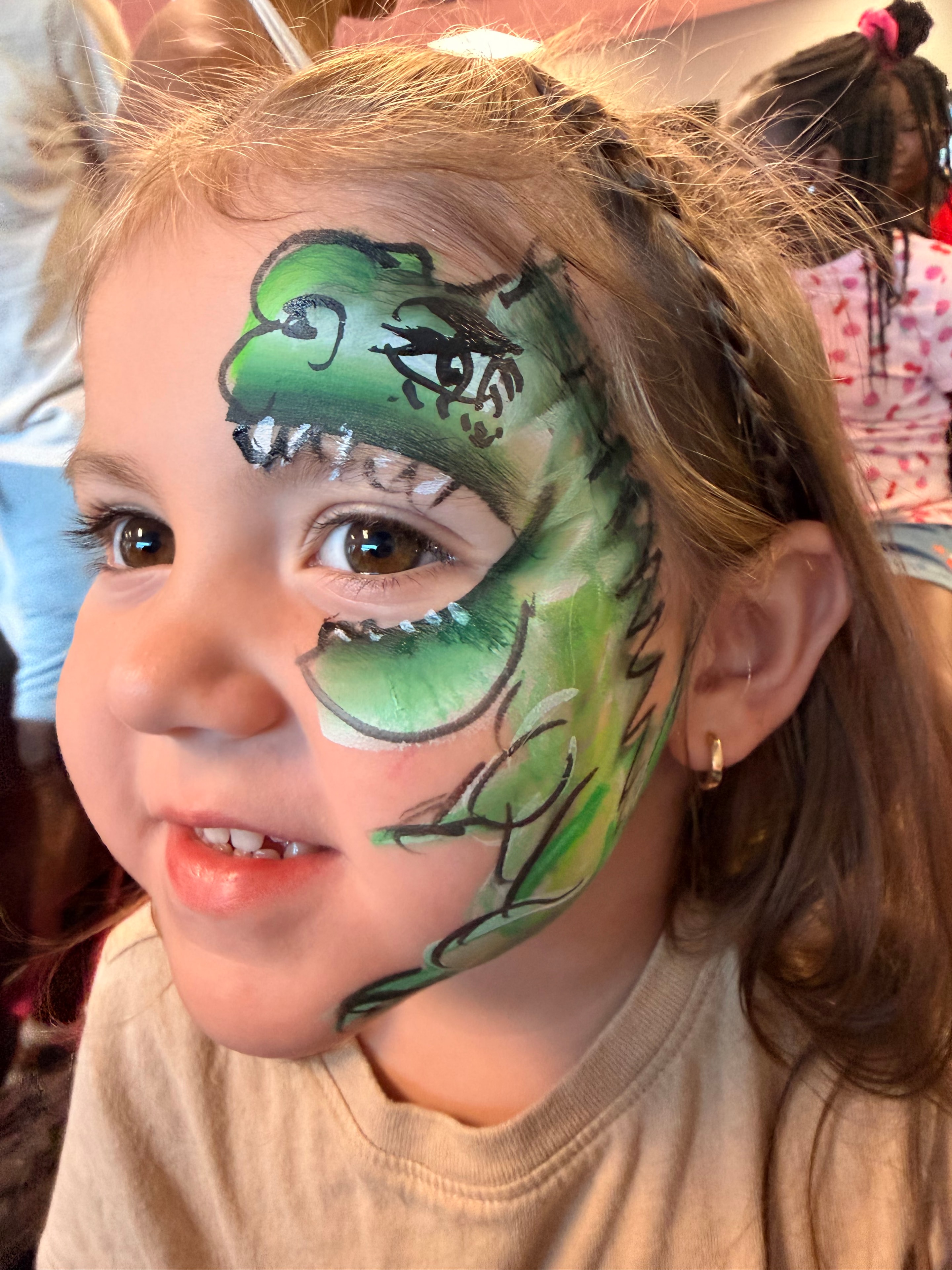 Face painting design by OOOPSY Face Painting Team