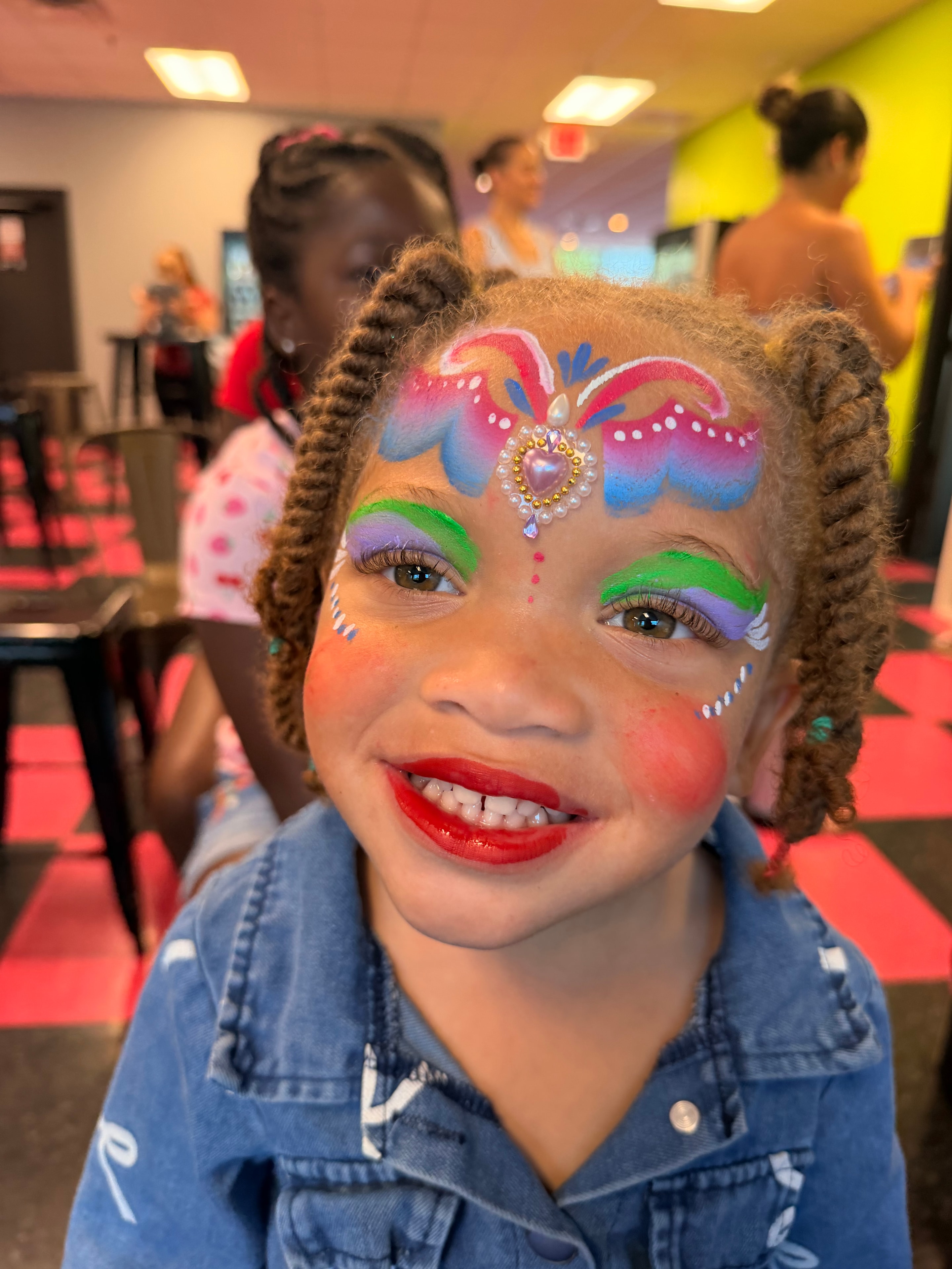 Face painting design by OOOPSY Face Painting Team